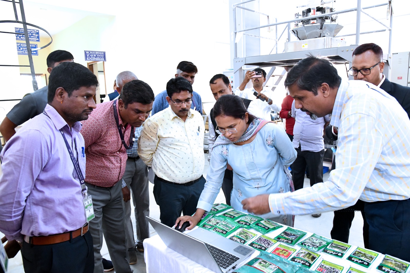 Jharkhand Minister of Agriculture Smt. Shilpi Neha Tirkey visits IIHR, Bengaluru