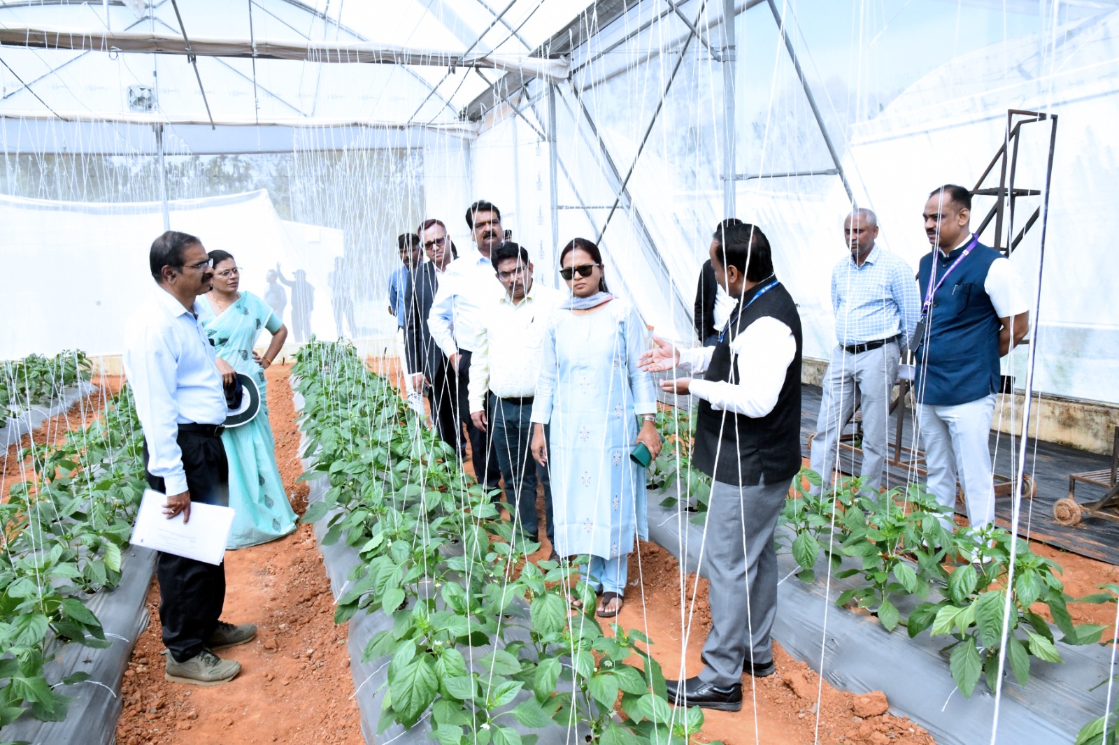 Jharkhand Minister of Agriculture Smt. Shilpi Neha Tirkey visits IIHR, Bengaluru